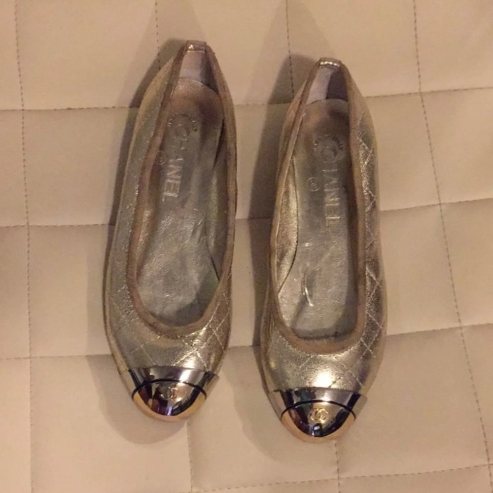 CHANEL FLATS